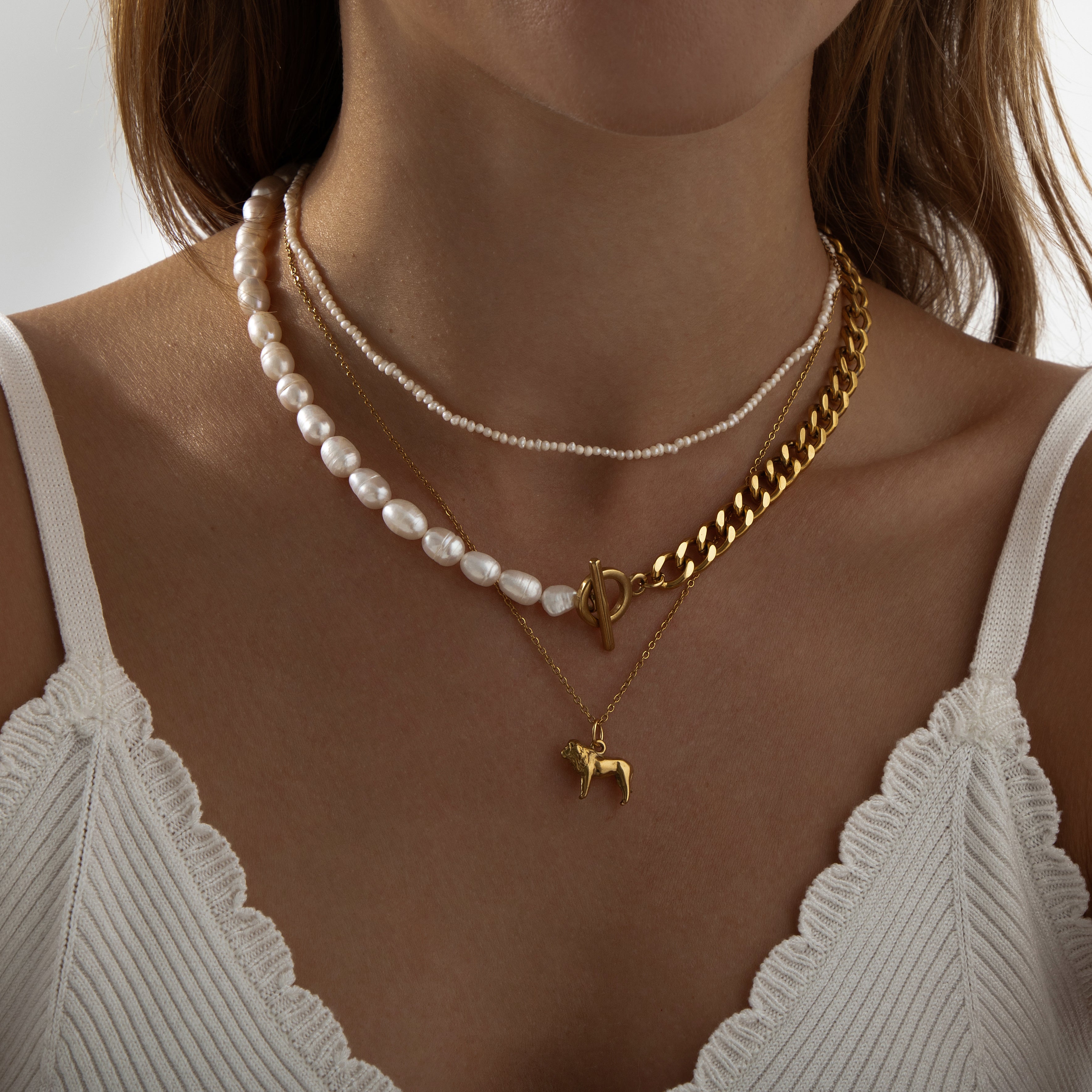 Duet Baroque Pearl And Curb Chain Necklace | Gold