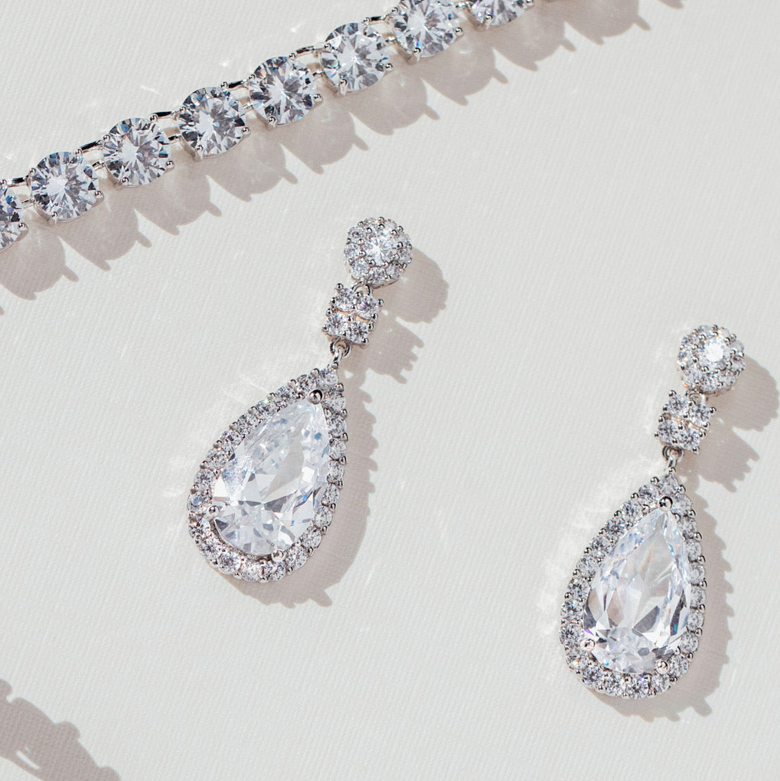 Silver going out earrings, teardrop earrings, wedding earrings, silver earrings, drop earrings, party earrings, Silver earrings, silver earrings, bridal earrings, bridesmaid earrings, going out earrings, shiny earrings, rhodium earrings, statement earrings