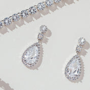 Silver going out earrings, teardrop earrings, wedding earrings, silver earrings, drop earrings, party earrings, Silver earrings, silver earrings, bridal earrings, bridesmaid earrings, going out earrings, shiny earrings, rhodium earrings, statement earrings