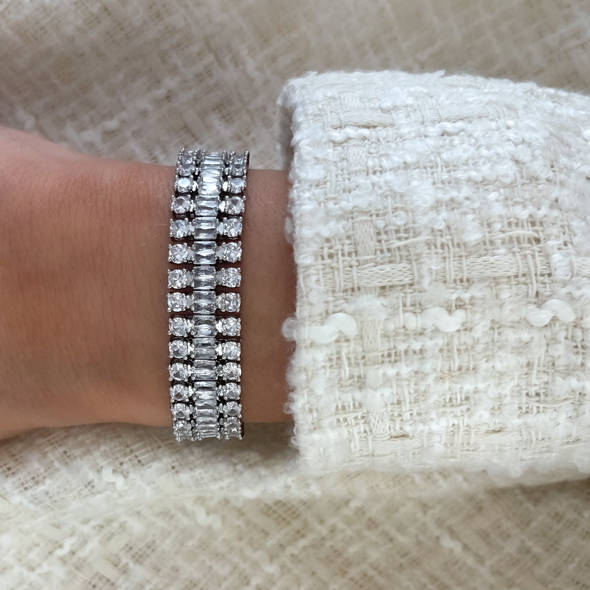 Silver tennis bracelet, diamond tennis bracelet, wedding bracelet, party bracelet, going out bracelet, Tennis bracelet, silver tennis bracelet, tennis bracelet women, diamond tennis bracelet, tennis bracelet swarovski, wedding bracelet