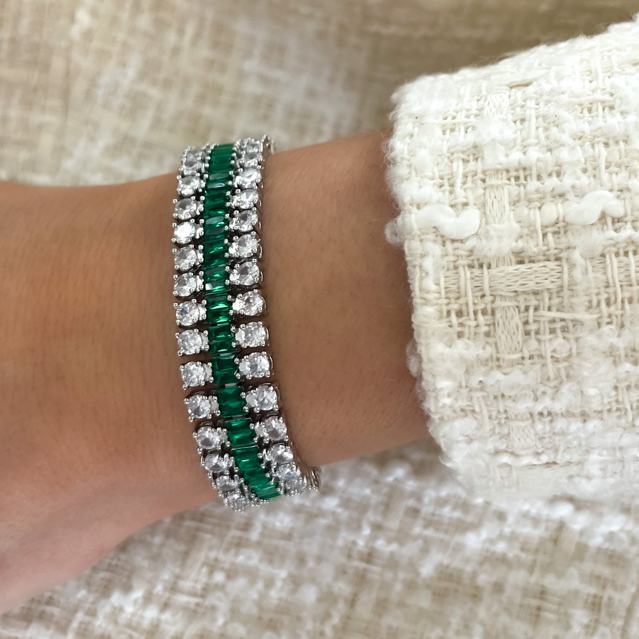 Silver tennis bracelet, diamond tennis bracelet, wedding bracelet, party bracelet, going out bracelet, Tennis bracelet, silver tennis bracelet, tennis bracelet women, diamond tennis bracelet, tennis bracelet swarovski, wedding bracelet, emerald bracelet