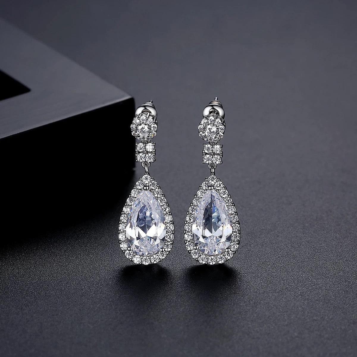 Silver earrings, teardrop earrings, wedding earrings, drop earrings, party earrings, silver earrings, going out earrings, statement earrings