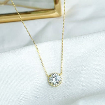 Solitaire Supreme Sparkle Halo Pendant Necklace | Gold