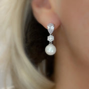 Pearl drop earrings, Silver going out earrings, wedding earrings, silver earrings, drop earrings, party earrings, Silver earrings , bridal earrings, going out earrings, statement earrings