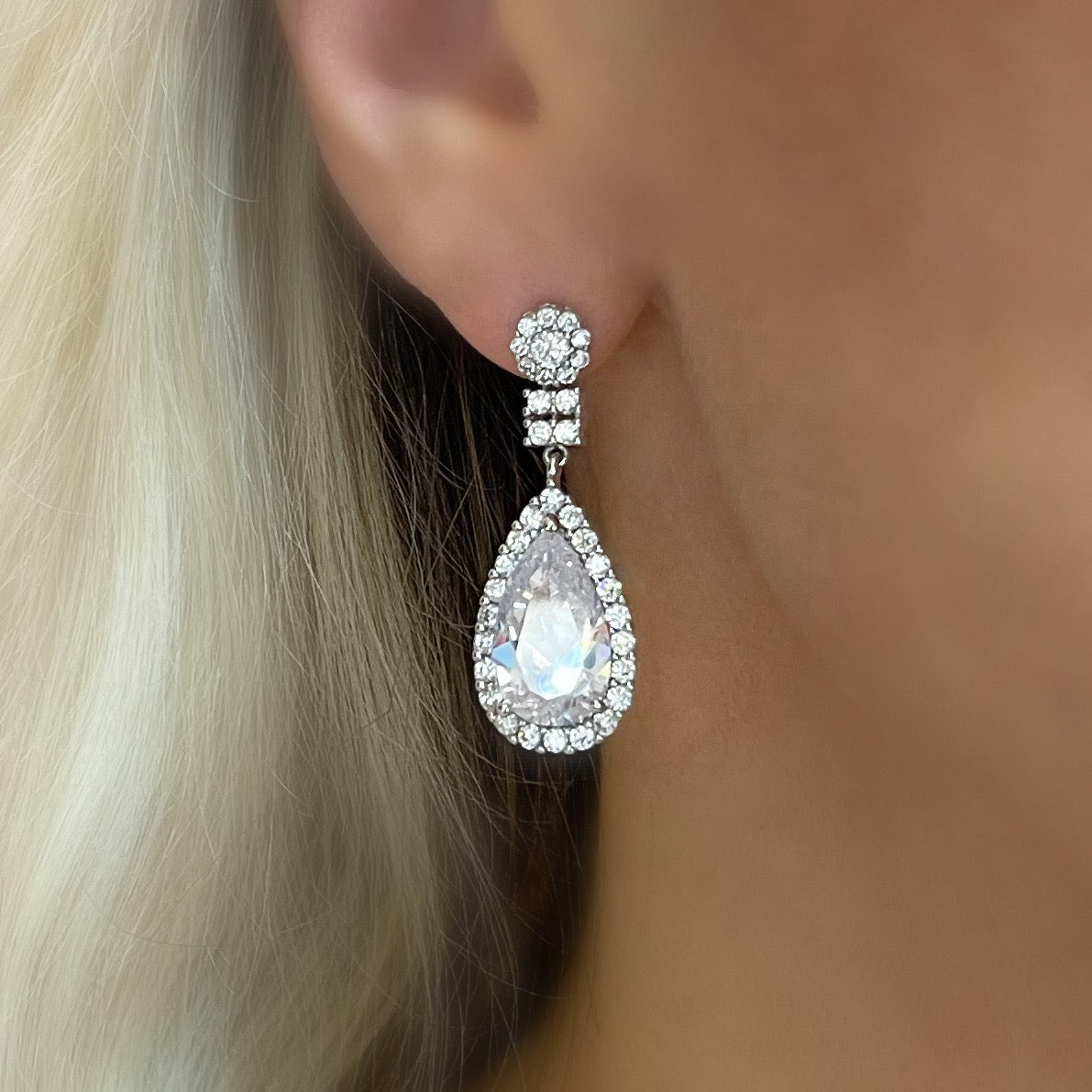 Silver earrings, teardrop earrings, wedding earrings, drop earrings, party earrings, silver earrings, going out earrings, statement earrings