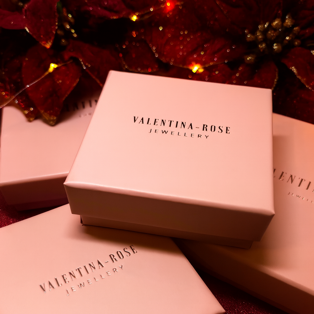 The Art of Gifting Jewellery: Thoughtful Pieces That Spark Joy This Season