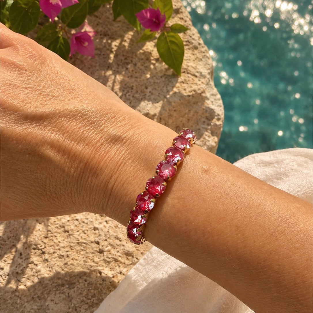 Gold bracelet with poppy red Swarovski gemstones 
