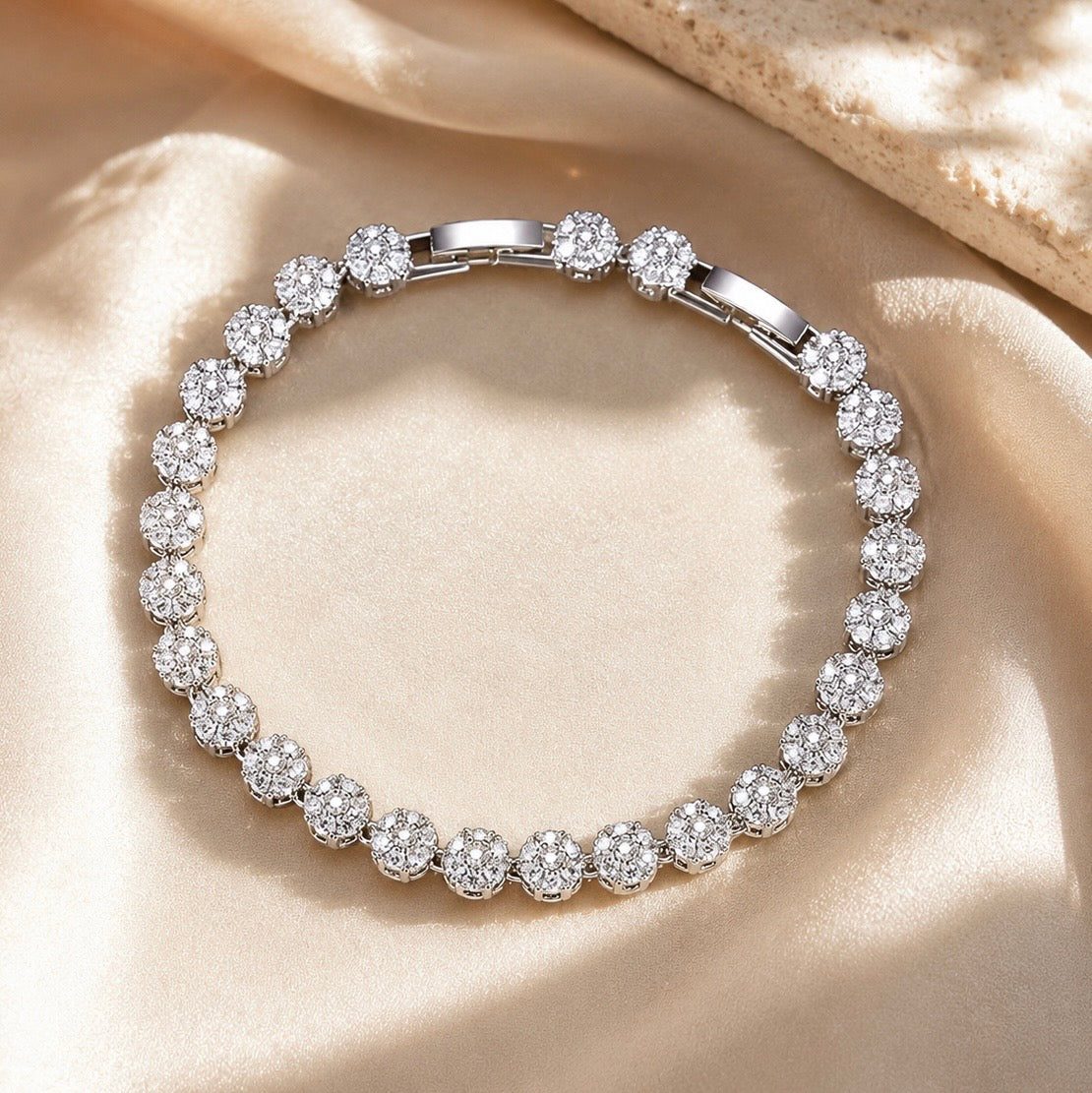 Fiora Halo Tennis Bracelet | Silver