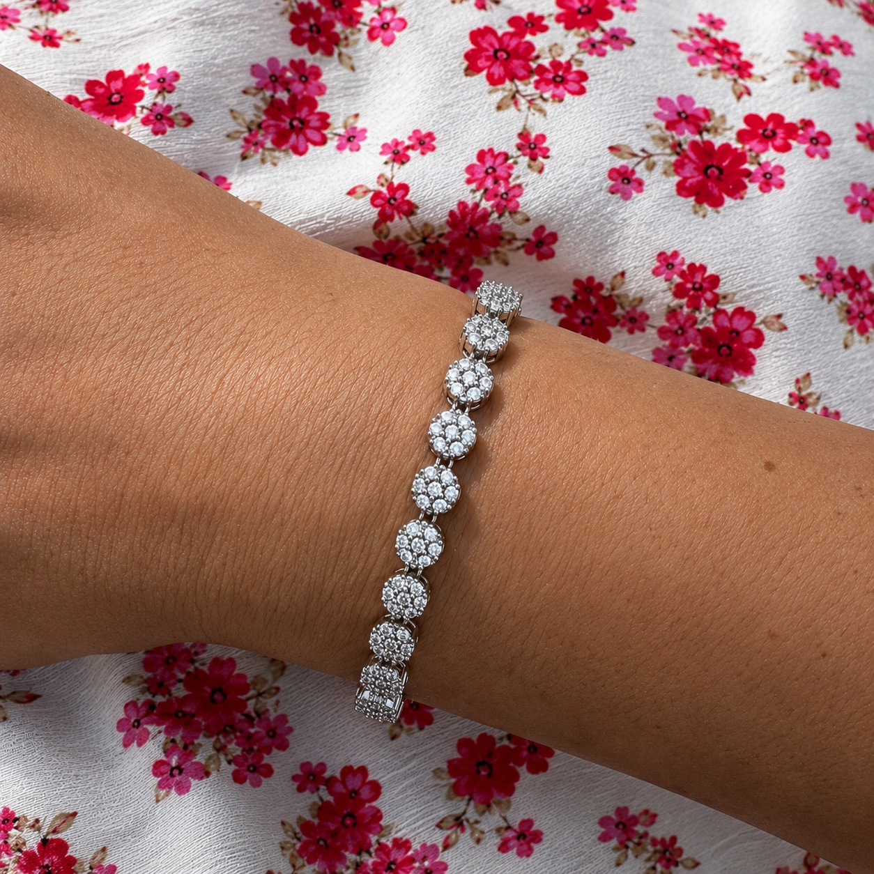 Fiora Halo Tennis Bracelet | Silver