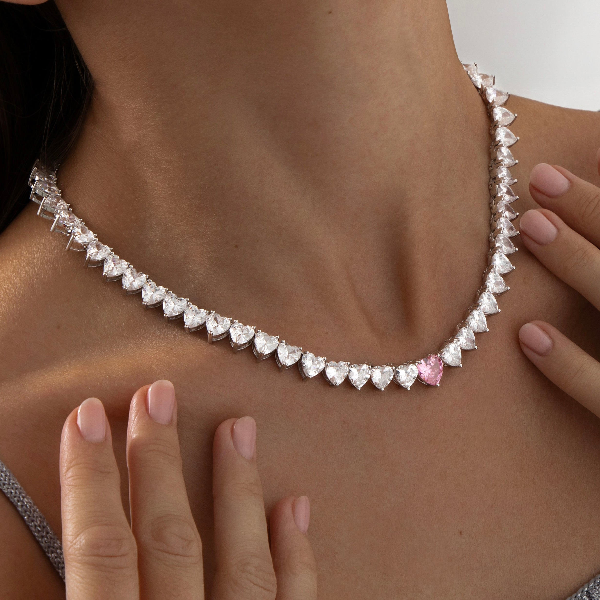 Heart shaped tennis necklace 