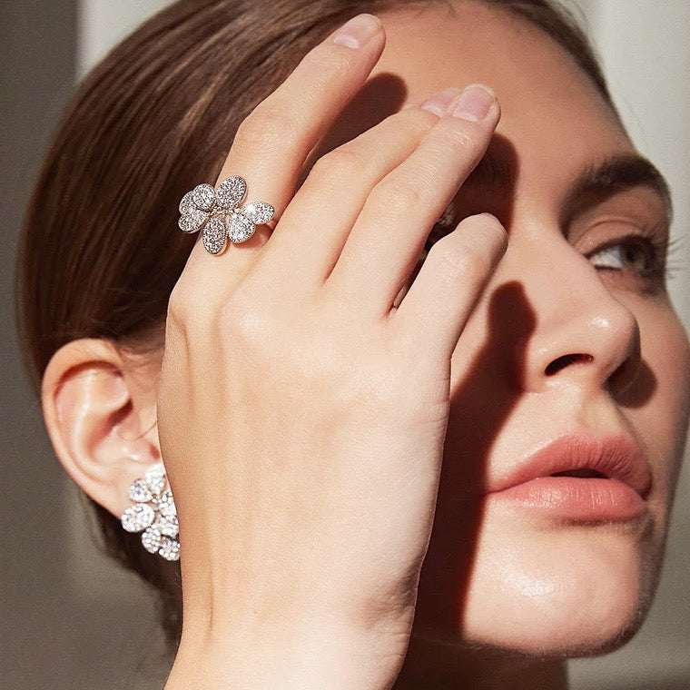 Petite Fleur Stud Earrings | Silver