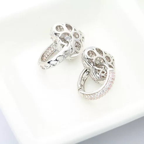 Silver going out earrings, wedding earrings, silver earrings, drop earrings, party earrings, Silver earrings, Wedding earrings, silver earrings, bridal earrings, bridesmaid earrings, going out earrings, shiny earrings, rhodium earrings, statement earrings, heart earrings